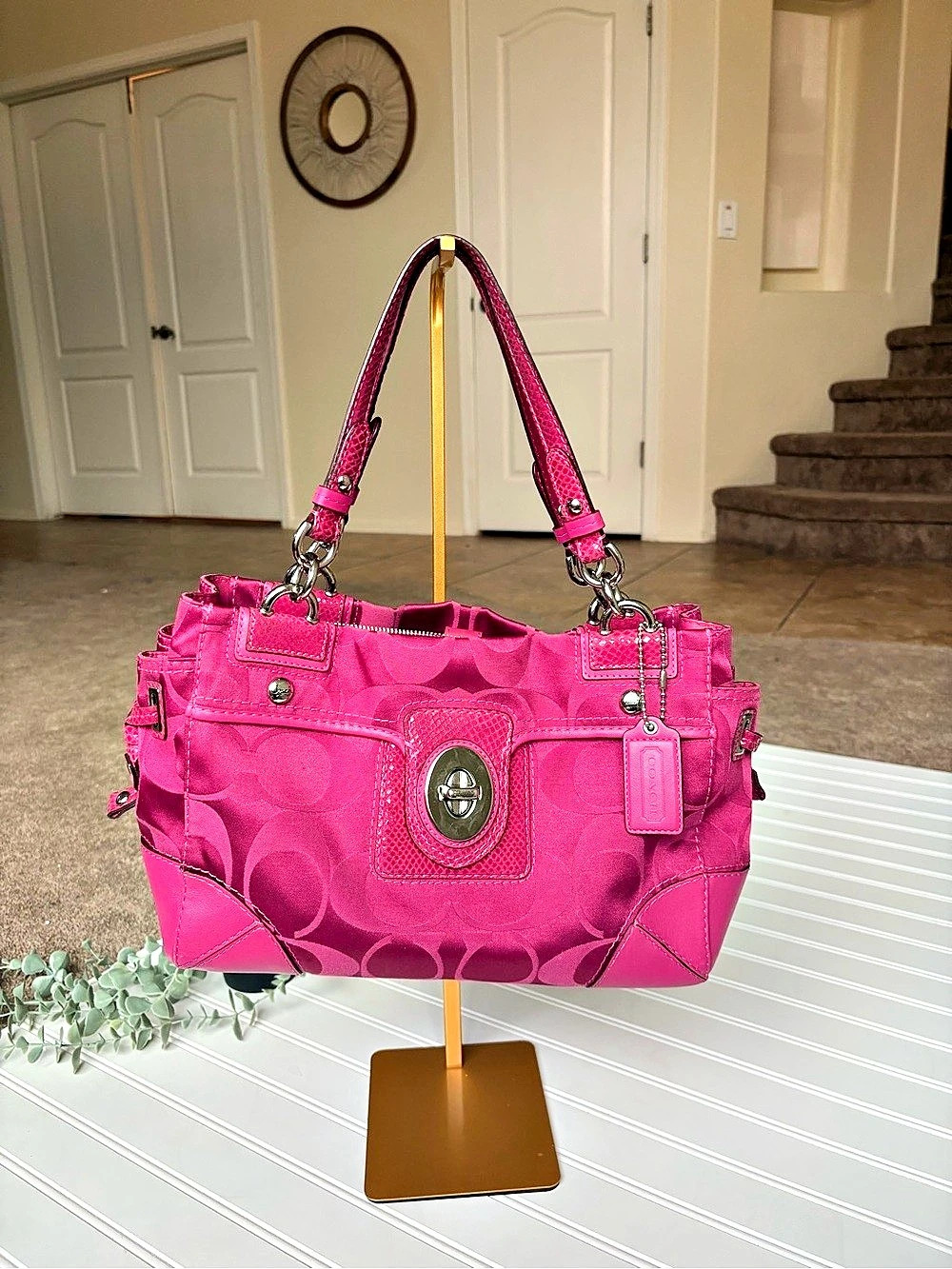 Coach Peyton carryall